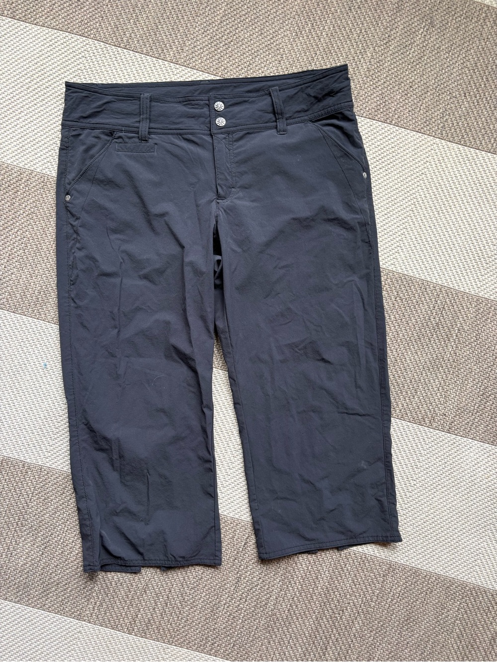 Athleta Black Capris
